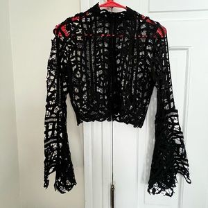 Lacey black top